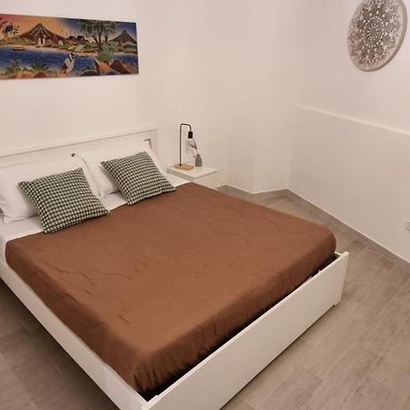 Villa Loft Crispi à Bari Extérieur photo
