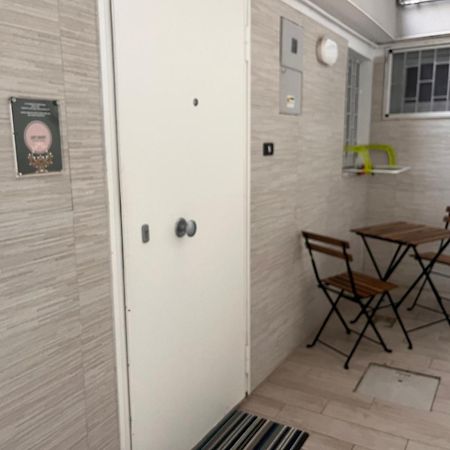 Villa Loft Crispi à Bari Extérieur photo